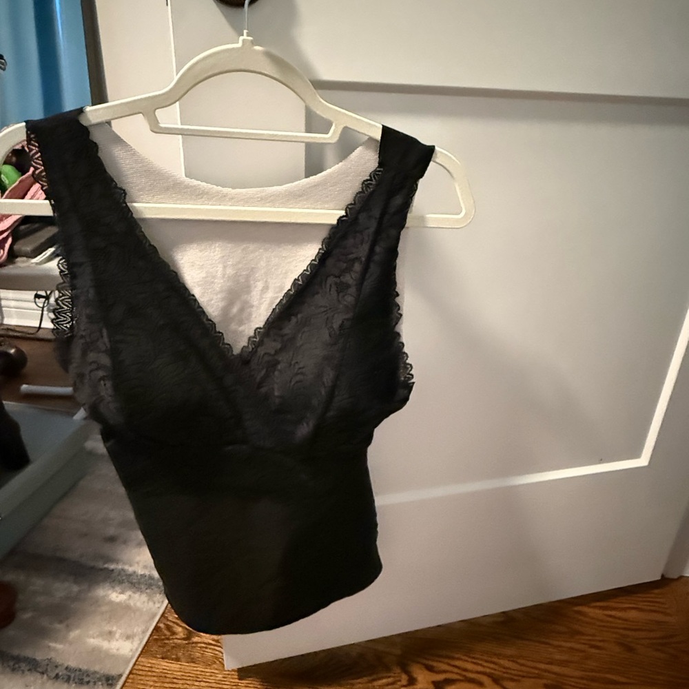 Black Lace Sleeveless Top
